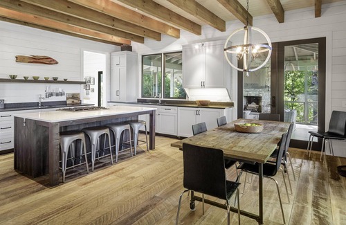 Gainesville Casa | Amazing Privacy at Waters Edge. Upscale for Executive & Family Getaway