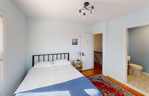 Greeley Cama Y Desayuno | Amazing Property in the Woods and 20 Acre Land with Fully Renovated Rooms!!!