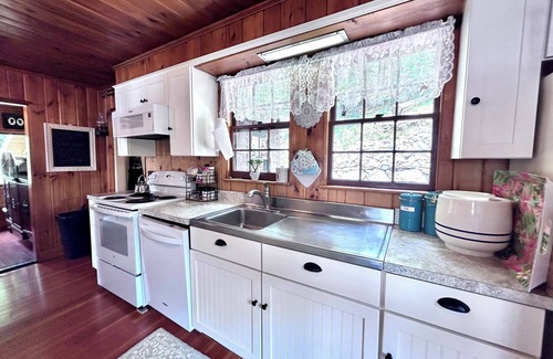 Rangeley Cabina | Amazing Rangeley lakefront family compound! 480 feet of private shorefront!