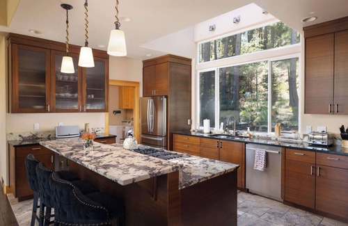Deschutes River Woods Casa | Amazing Riverfront on the Water- Big Sky Bend