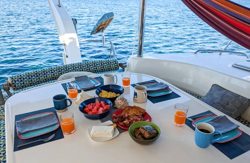 Antoneys Cay Alquiler De Eote | Amazing Sailboat Vacation! All-Inclusive Catamaran Charter Roatan