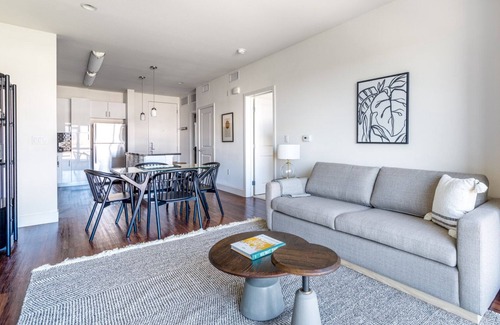 Renaissance Apartamento | Amazing San Jose 1BR w/ W/D, Pool, Gym, BBQ, near freeways, by Blueground