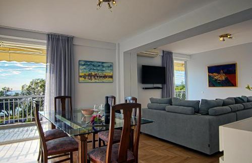 Vouliagmeni Apartamento | Amazing Seafront Apartment Athens Riviera