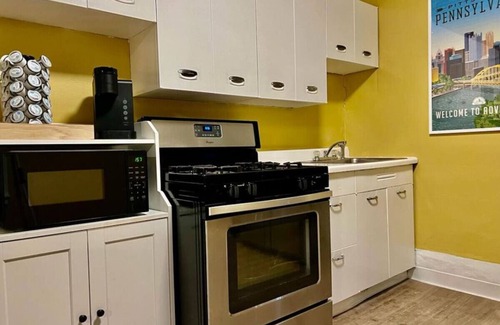 South Hills Casa | *Amazing* Sleeps 19 w/ 14 beds @ Downtown Location