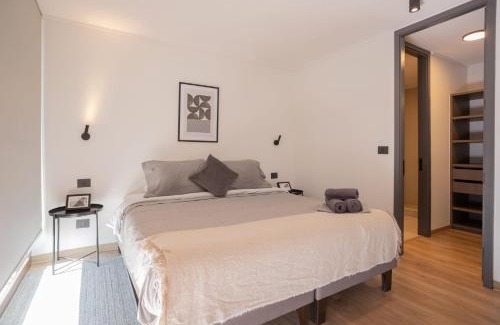 El Golf Apartamento | Amazing space steps from the metro