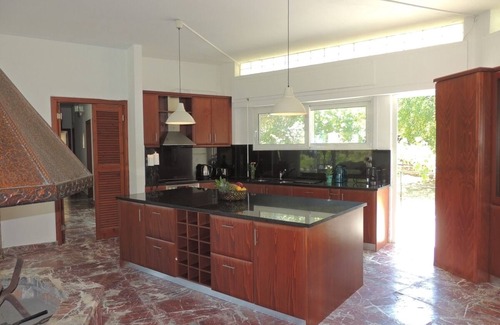 Thasos Town Villa | Increíble, espaciosa villa con aire acondicionado y vistas al mar!