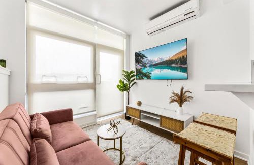 Downtown Apartamento | Amazing studio in SM Promenade! Free parking!