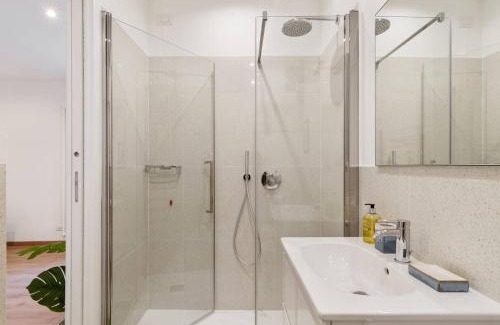 Tricolore Apartamento | Amazing studio with botanic touch in the Center