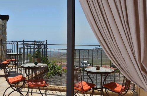 Artists Colony Apartamento | Amazing Suite with Galilee View