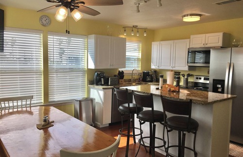 Rockport Casa | Amazing Sunsets at The Villa at Copano Cove. Cozy. Close to a lot F-U-N !!!