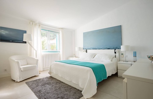 Prainha Casa | Amazing T4 in Prainha Village 5 min Waking to Beach and Pool