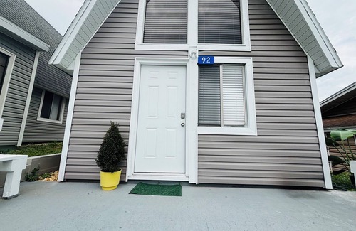 Clermont Casa | Amazing Tiny House! Completely renovated, everything is Brand New!
