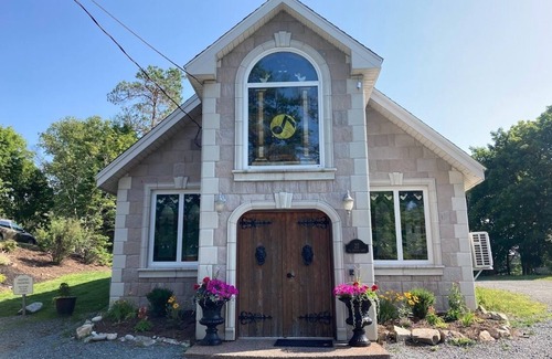 Halifax Casa | Amazing Unique Church en alquiler "ST. CECILIA por la SEA "