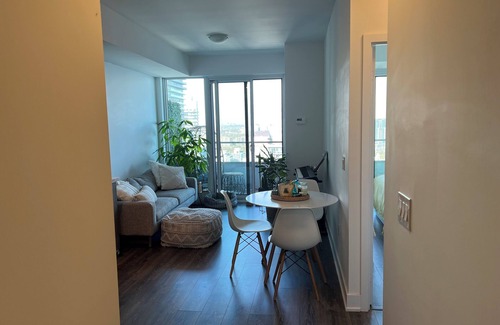 Humber Bay Condominio | AMAZING VIEW LUXURIOUS FULLY FURNISHED 1+1 CONDO MIMICO FROM MARCH 1st