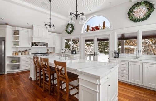 South Burlington Casa | Amazing view, private, close to UVM, Burlington, St Mikes, skiing, and pool