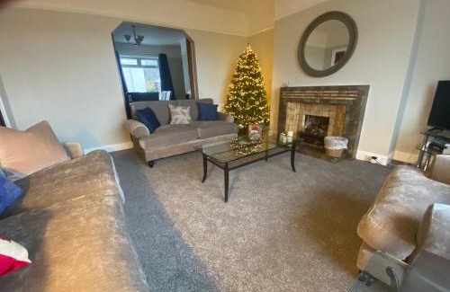 Nairn Casa | Amazing views across the Moray Firth, Private Suntrap Patio, 300m from the Beach, off street parking!