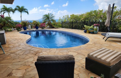 Portlock Casa | Amazing views! Exclusive & peaceful Hawaii Kai. Walk to ocean & hikes, Pool, AC,