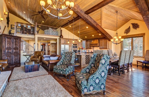 Baldy Mountain Cabina | Amazing views from this Breckenridge Mountain Lodge. Hot Tub, Fire Pit & Shuttle