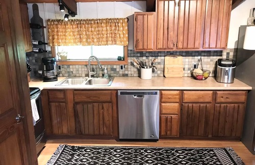 Flat Hollow Marina Casa | AMAZING views, Lakefront home with private boat dock in Flat Hollow
