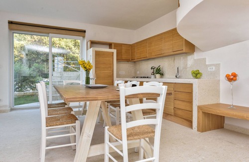 Zaton Villa | Ele increíble Villa, 1 m del mar