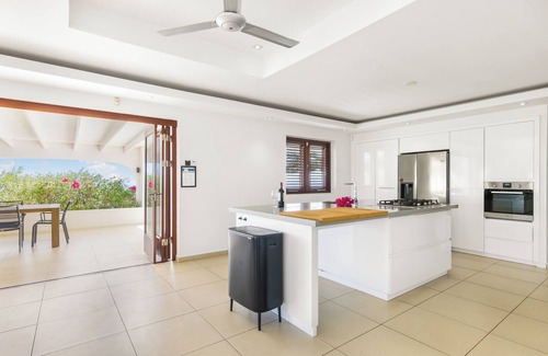 Bisento Villa | Amazing Villa for 10 guests w/ Private Pool, Intimate Outdoors & Ocean Panoramas