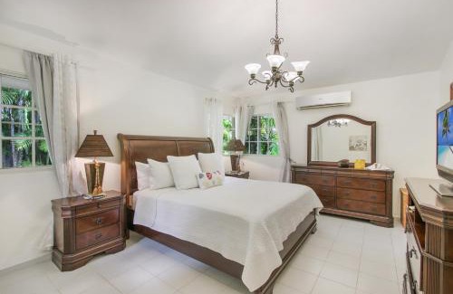 Casa de Campo Villa | Amazing Villa in Casa de Campo with Included in Price Maid and Waiter