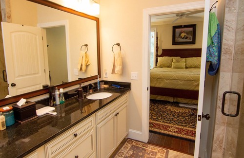 Epworth Acres Condominio | AMAZING villa and GREAT WINTER RATES ... Hard to beat!