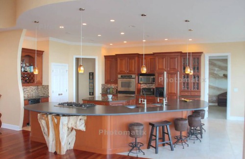 Webster Crossing Casa | Amazing Waterfront Home