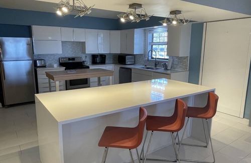 Eastpoint Casa | Amazing Waterfront Views! Close to Marina, Kayaks, Game Room, Pets Ok!