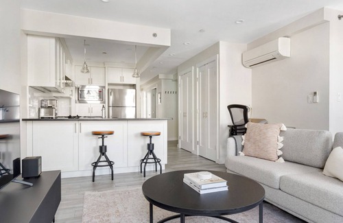 Williamsburg Apartamento | Amazing Williamsburg 2BR w/ W/D & Outdoor Space, near L, by Blueground