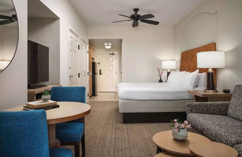 Desert Ridge Complejo | Amazingly & Deliciously Comfy Guest Room in Marriott's Canyon Villas Resort