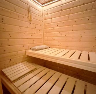 Raron Apartamento | AmBach l Vue exceptionnelle l Sauna