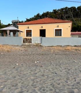 Koustaros Casa | Ambelos, Lesvos Beach House