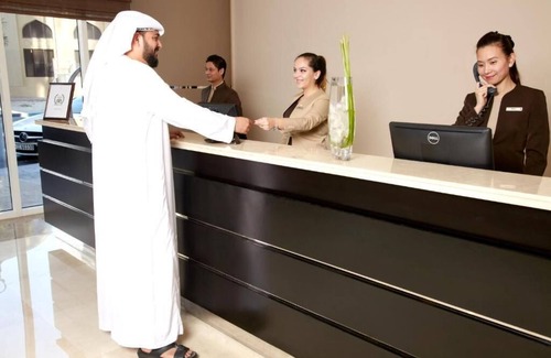 Madinat Zayed Apartamento | Amber Deluxe King Or Twin Room Near Gold Souk