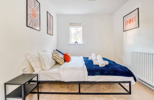 Barnt Green Casa | Amber House; Modern Comfortable Home - BHX/NEC/JLR