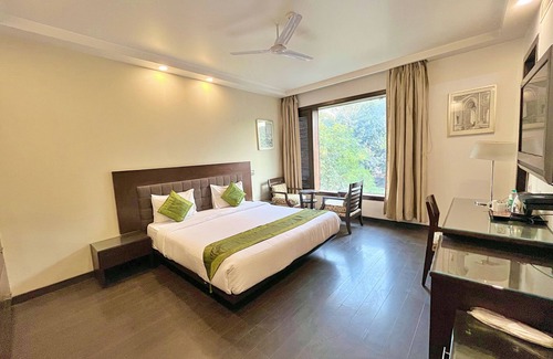 Okhla Hotel | Amber Inn by Orion Hotels