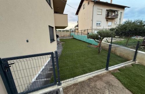 Sesvete Apartamento | Ambijent
