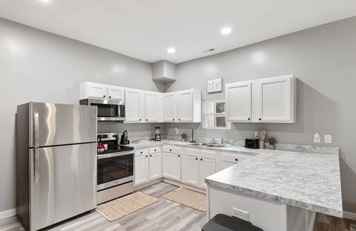New Albany Casa | Amble: Brand New & Near Downtown!