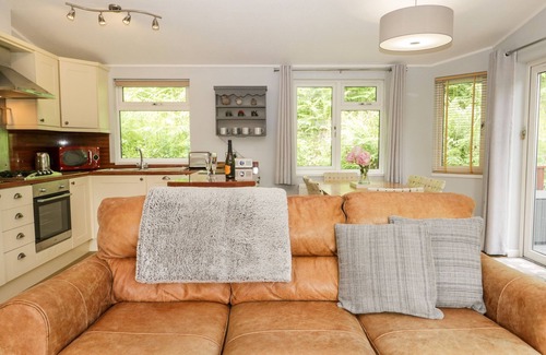 Troutbeck Cabaña | AMBLESIDE LODGE, pet friendly, with a garden in Windermere