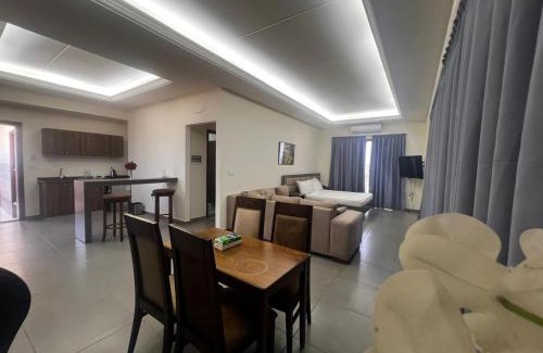 Aamchit Hotel | Amchit Grand Hotel