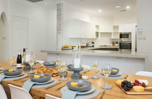 Lovedale Casa | Amelia Rose Estate