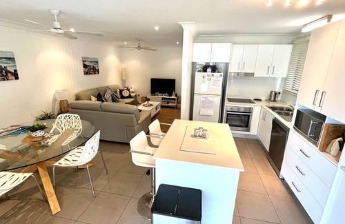Lake Cathie Villa | 'AMELIA SHORES' 1/54 Evans St, Lake Cathie
