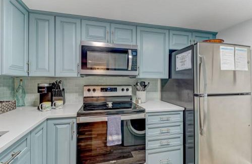Amelia City Casa | Amelia Surf and Racquet Club Condo - Oceanfront - Pools - Tennis Courts - Sleeps 4