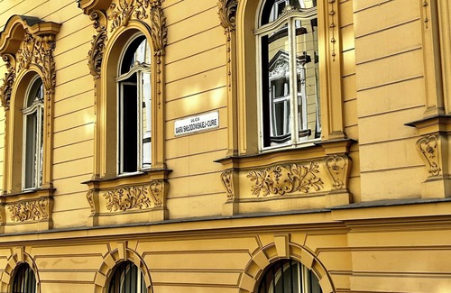 Wesoła Zachod Apartamento | AMEN Aparthotel Curie 8