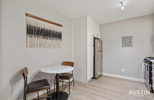 Brentwood Apartamento | Amenity Heavy Serene Apt in Convenient Location