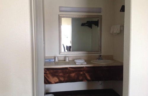 Ridgecrest Hotel | America Inn & Suites