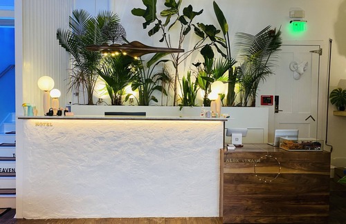 Greenport Casa | American Beech in Greenport - Deluxe King 6