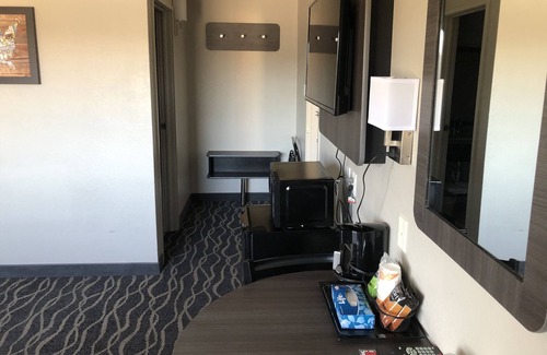 West Memphis Hotel | Americas Best Value Inn West Memphis