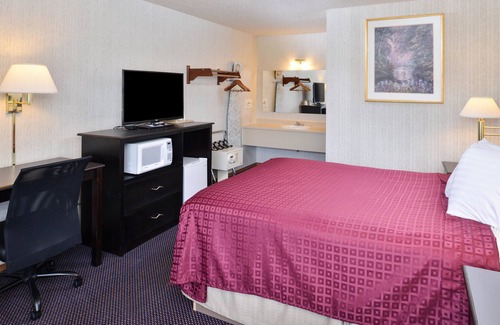 Knob Noster Hotel | Americas Best Value Inn Knob Noster