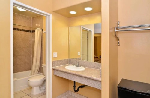 Little Armenia Hotel | Americas Best Value Inn Hollywood Los Angeles